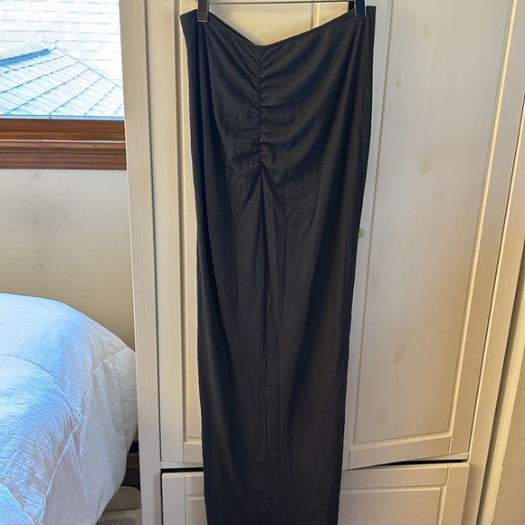 SKIMS soft lounge long skirt - Picture 4 of 6